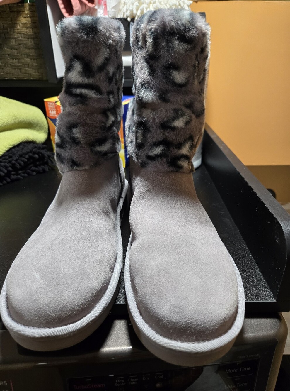 Koolaburra Women's Grey Faux Fur  Boots (US 10)